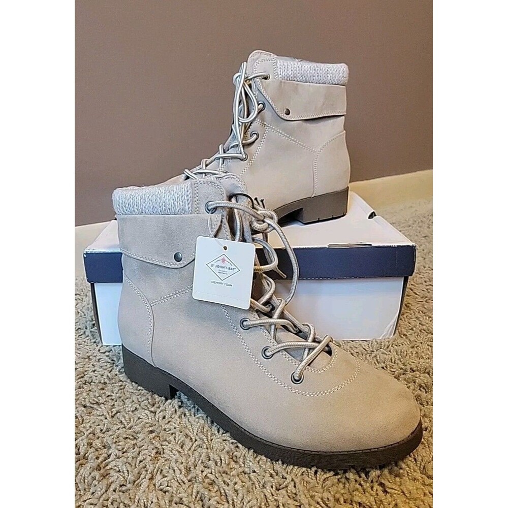 NWB Saint John’s Bay Womens Yumma Sand Cream Lace Up Boots Memory Foam I Size 10